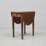 1352 4445 DROP-LEAF TABLE